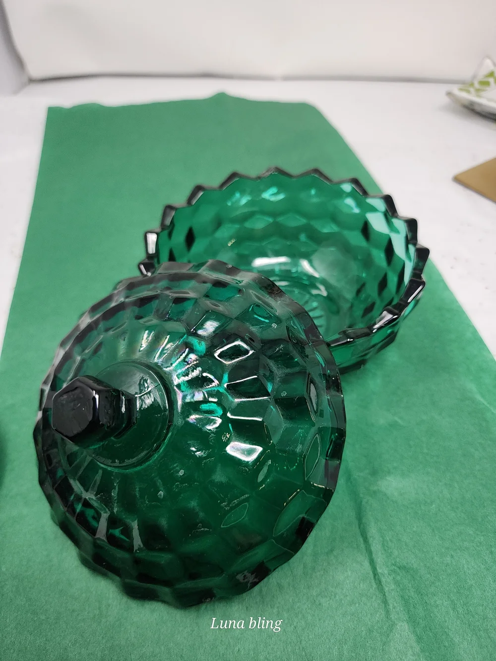 N/A faceted glass
